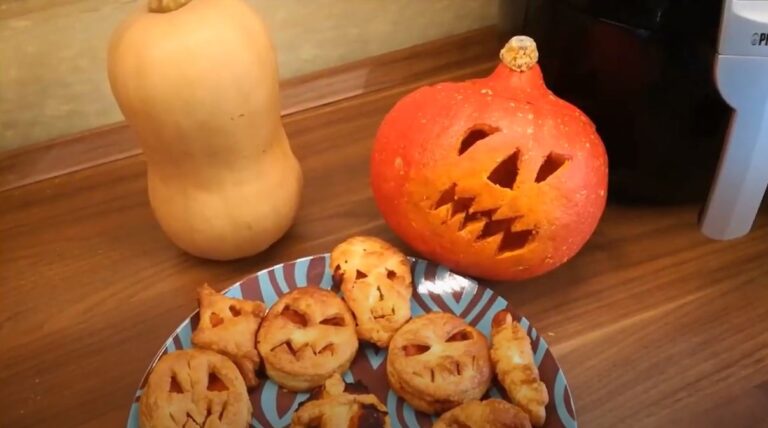 Blätterteig Halloween Kürbisse aus der Heissluftfriteuse