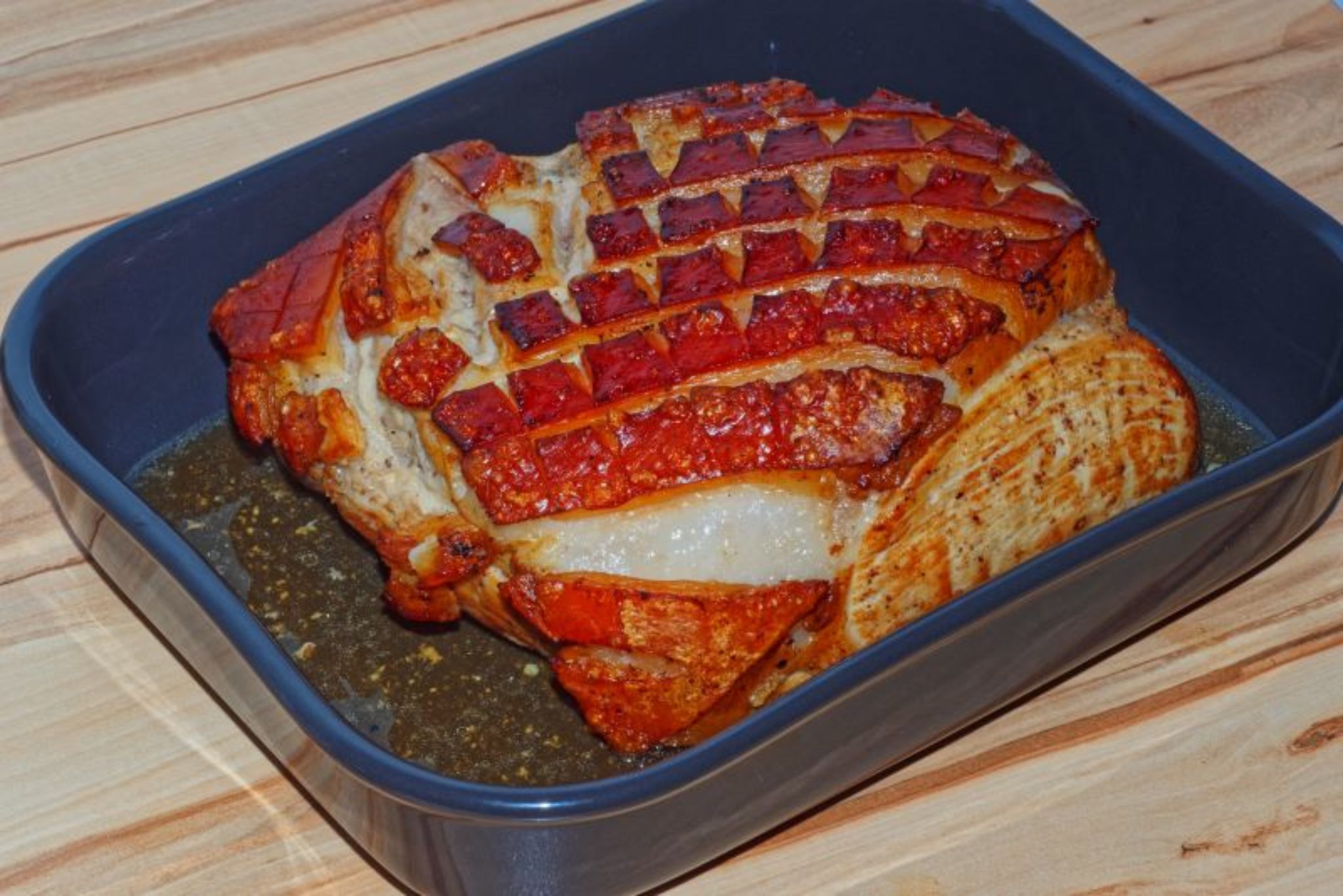 Schweinekrustenbraten aus der Heißluftfritteuse [Rezept]